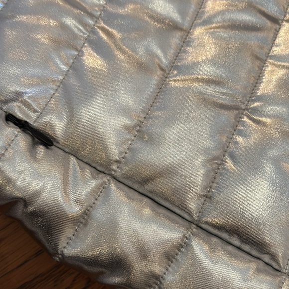 *NEW* LOVE MOSCHINO SILVER PUFFER JACKET - Picture 11 of 13